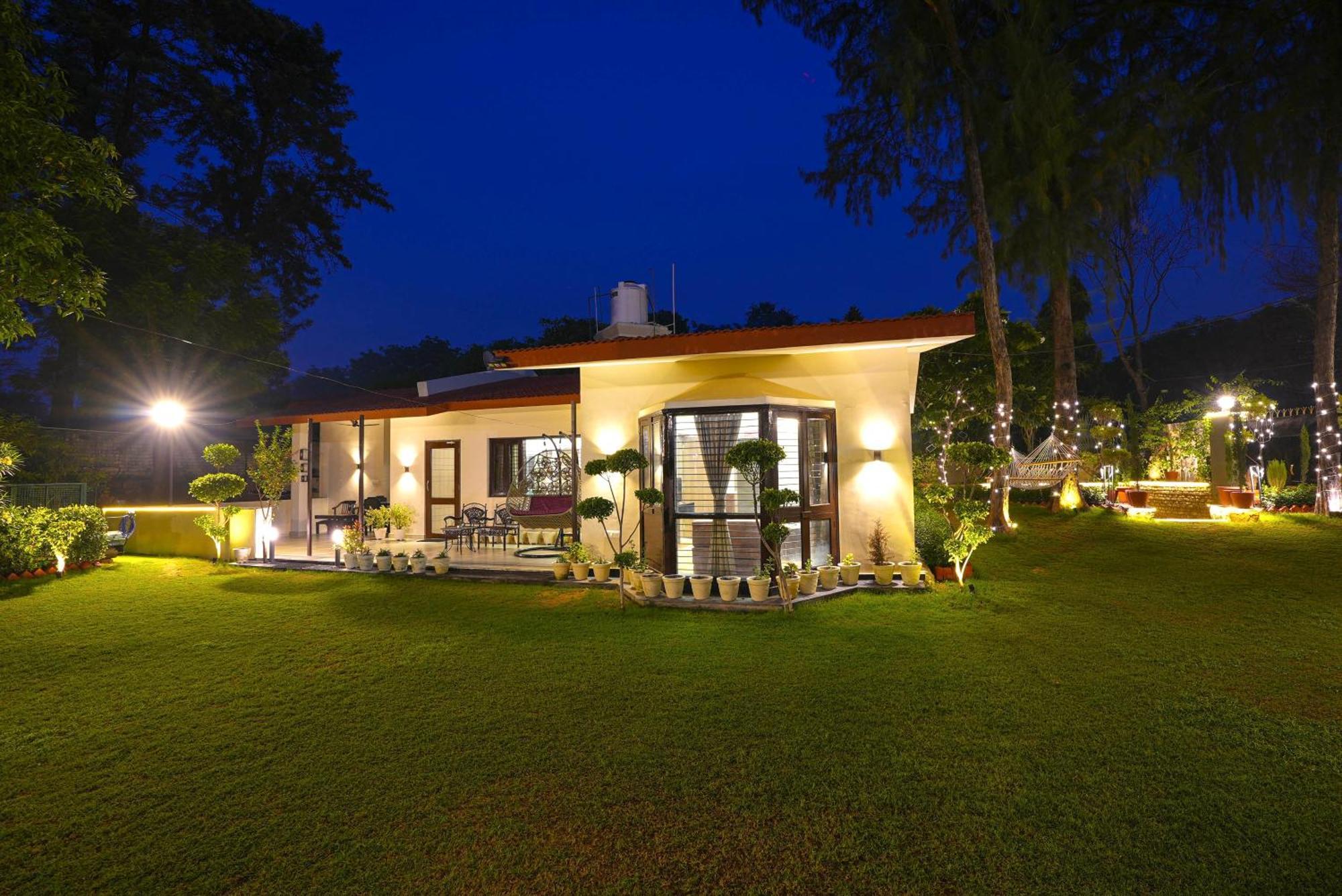 Farm The Retreat - With Private Pool Villa Manesar Exterior photo